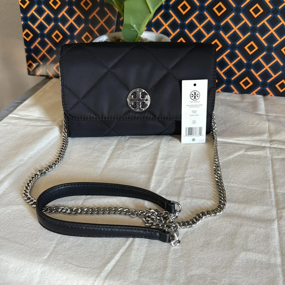 NWT , Tory Burch Black willa Quilted nylon Crossbody wallet Bag
